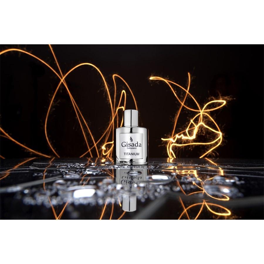 Gisada Titanium Eau de Parfum Spray Promozione temporanea