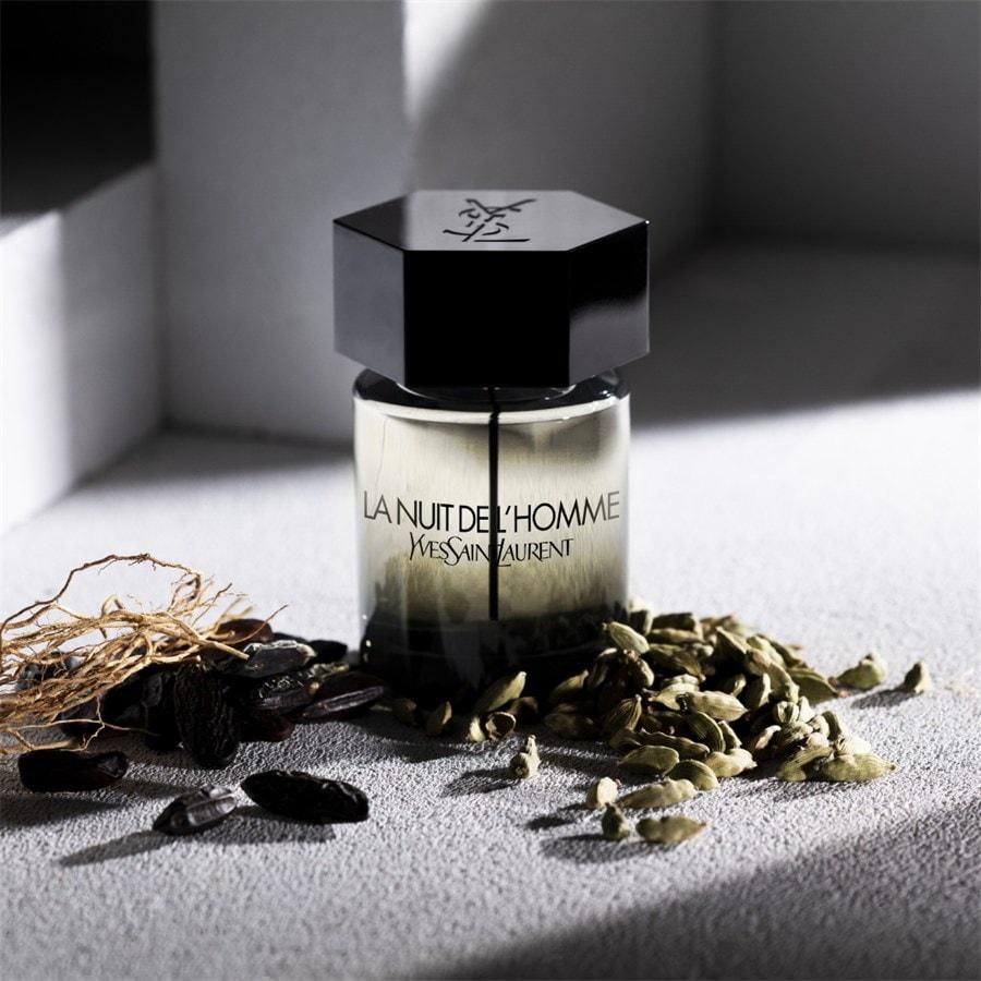 Yves Saint Laurent La Nuit De L'Homme Eau de Toilette Spray Ritorno libero